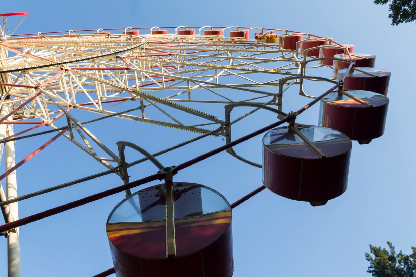 Disney World ou Universal Orlando : quel parc choisir en 2026 ?