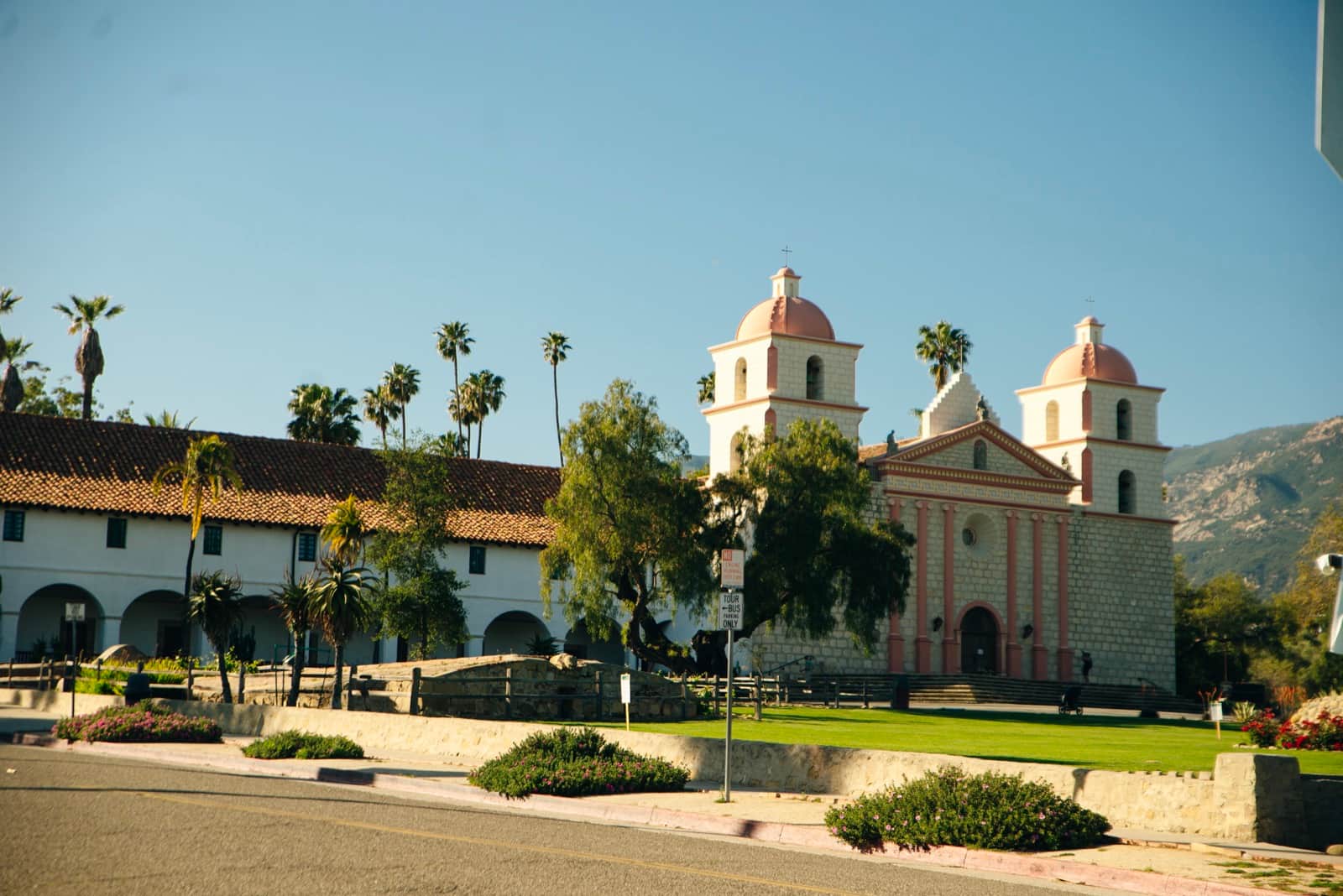 L'architecture hispano-mexicaine, signature de Santa Barbara