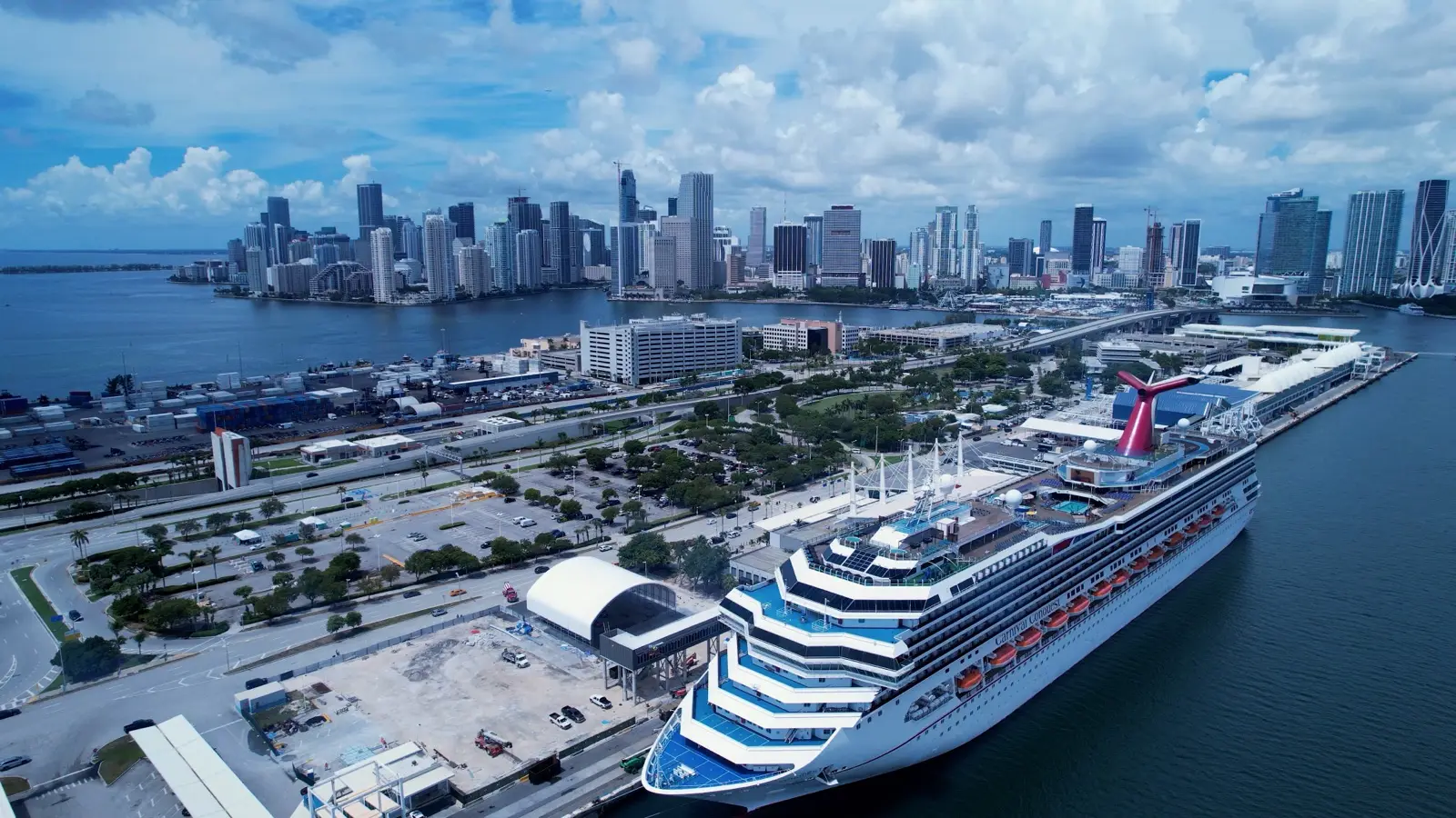 Port Everglades, entre aéroport économique et croisières Caraïbes