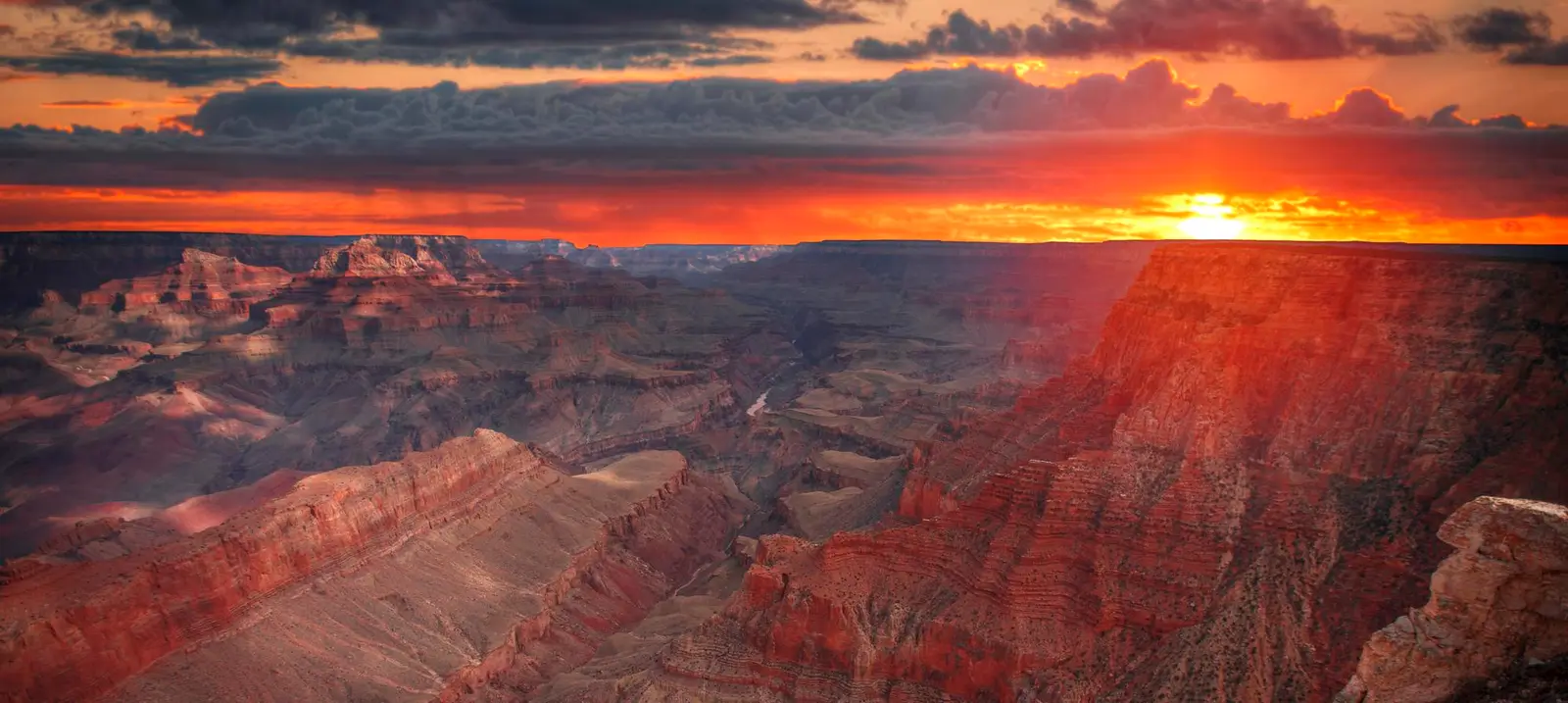 Visiter Grand Canyon : South Rim, North Rim, randos, tarifs 2026