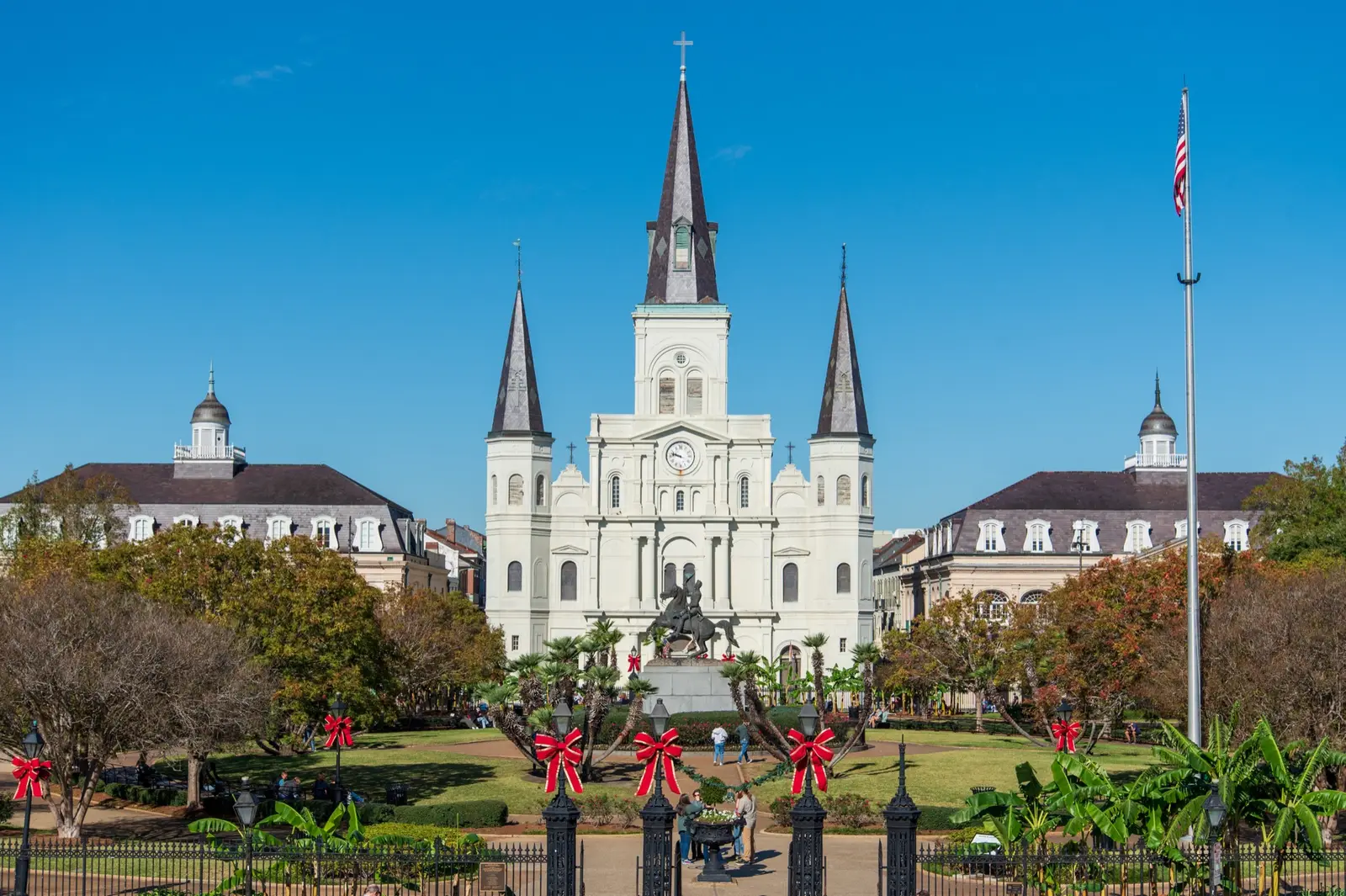 Le French Quarter : Bourbon Street, Jackson Square et la cathédrale Saint-Louis