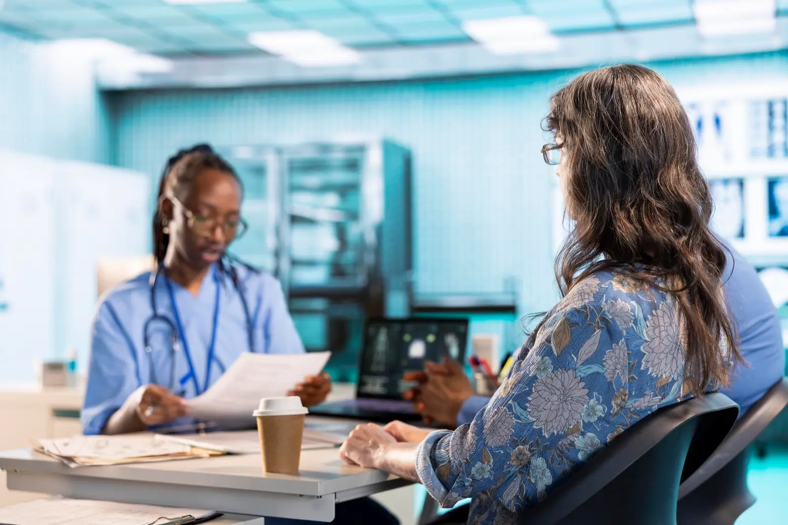 Que faire face à une facture médicale imprévue sur place ?