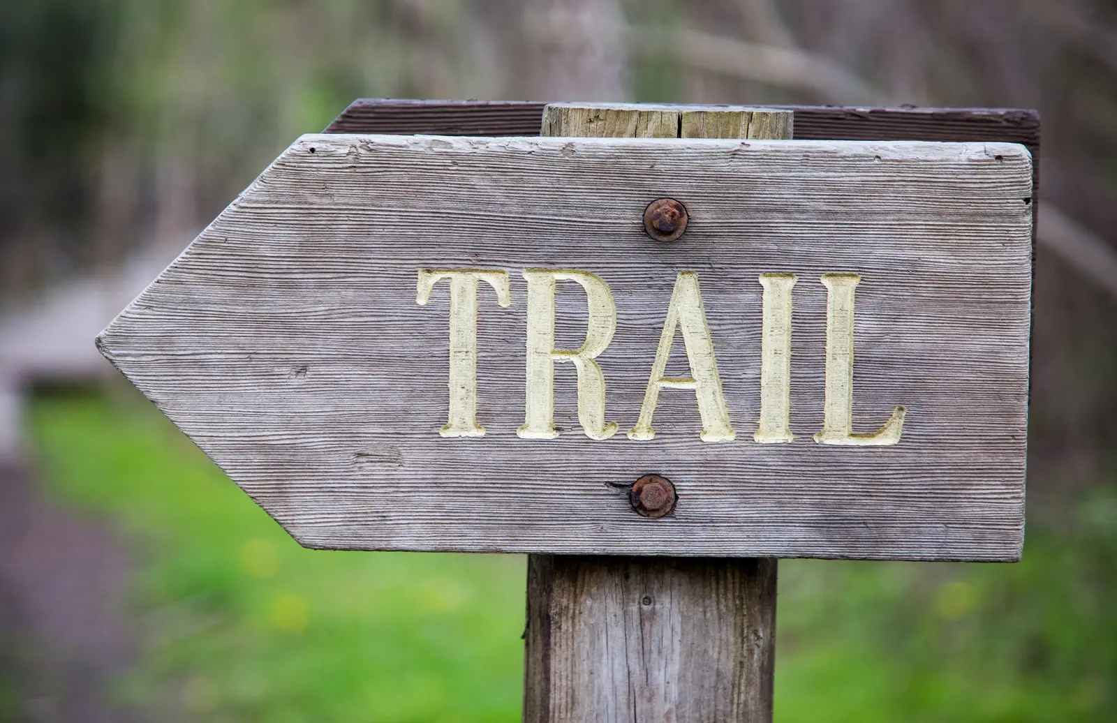 Panneau de sentier dans un parc national américain